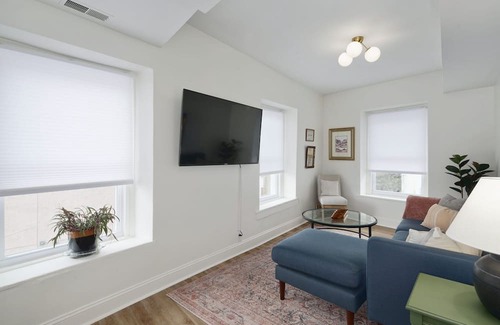 Manayunk Apartment | Brand New Manayunk Retreat 2BR including parking