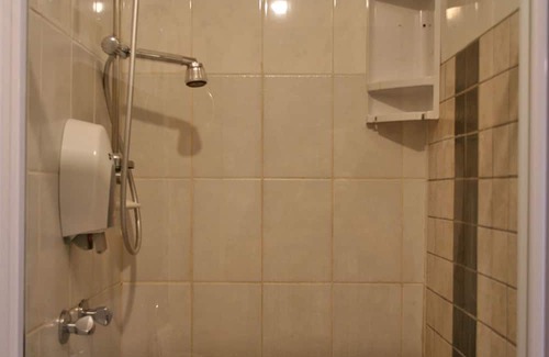 Swakopmund Cabin | Springbok Single Room - Amarachi Bed & Breakfast, near beach in Swakopmund
