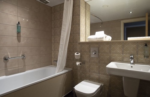 Huntingdon Hotel | Sandford House Hotel by Wetherspoon