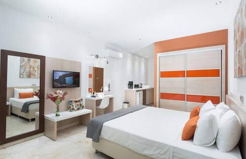 Ayia Napa Hotel | Loutsiana I & II Deluxe Apartments