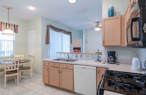 Crescent Lakes House | Luxury Lakeside Villa, Close To Disney