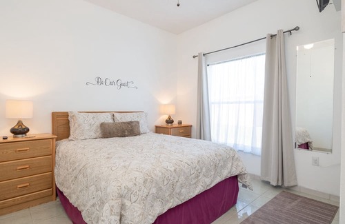 Crescent Lakes House | Luxury Lakeside Villa, Close To Disney