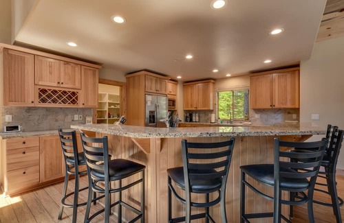 Pioneer Trail House | Stunning 4 Bedroom Home with Hot Tub In Tahoe Paradise-South Lake Tahoe-AC