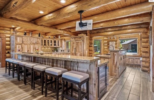 Sagle House | Bring your boat & jet ski's, Waterfront, Luxury Log Home, 46 acres sleeps 21!
