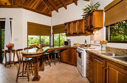 Playa Hermosa Villa | Charming 2 BR casita, close to the beach and fully equipped.