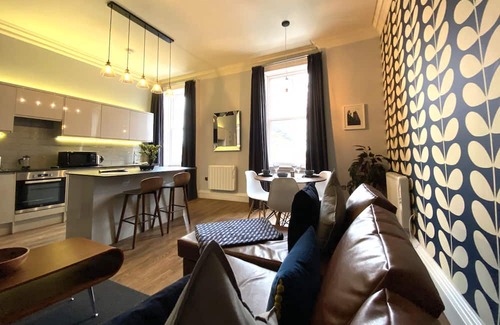 Leeds Apartment | The Waterhouse at Claremont Apartments