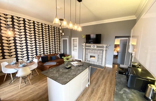 Leeds Apartment | The Waterhouse at Claremont Apartments