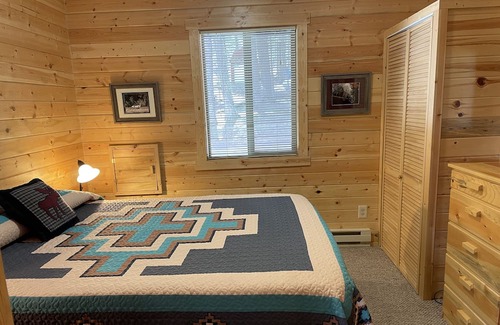 Island Park Cabin | Cozy Guest Cabin by Henry's Lake & Near Yellowstone