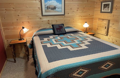 Island Park Cabin | Cozy Guest Cabin by Henry's Lake & Near Yellowstone