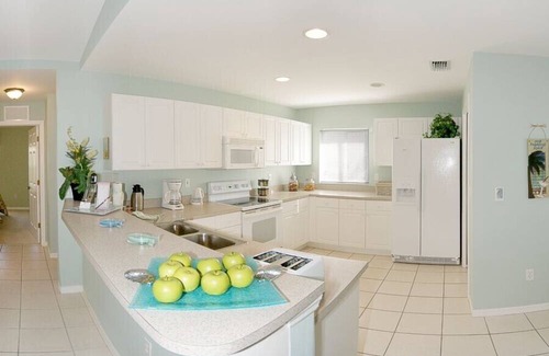 Pelican House | VILLA SUNSET KISS SW DREAMLESS BEAUTIFUL ON CHANNEL CROSSING WITH SEA ACCESS *****