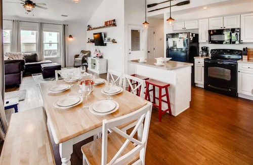 Rodanthe House | On Special - Charming cottage attractively decorated at the beach!