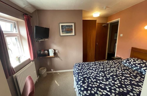 Hilton Bed & Breakfast | The Prince of Wales