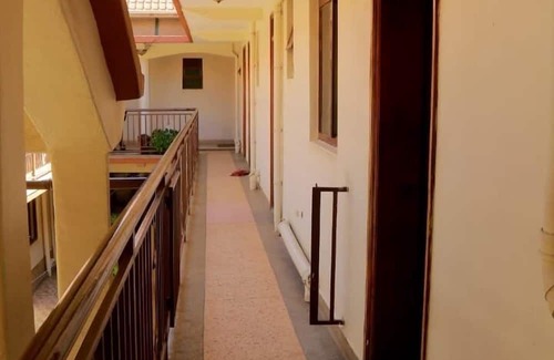 Kasese Hotel | IHURU 50 HOTEL AND GARDENS