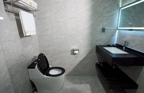Malakal Island Hotel | Belau Almond Hotel
