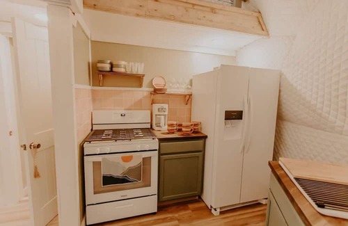 Cosby House | Slate Crossing Creekside Dome