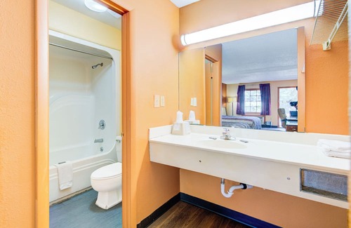 Kingstree Hotel | Hotel O Deluxe Inn Kingstree Sc Hwy 52
