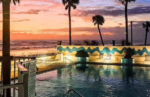 Daytona Beach Condo | The Salty Fountain