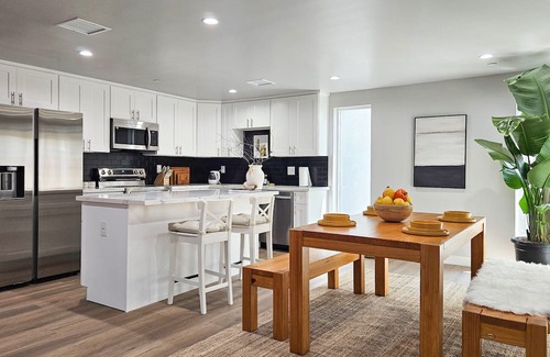 Mid City House | Dondo Stay