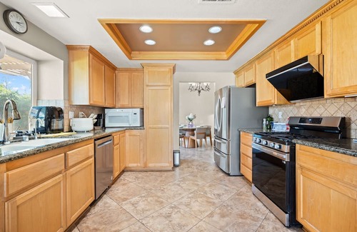 Rancho Cucamonga House | Near ONT Spacious 4BR Family Retreat Safe Area