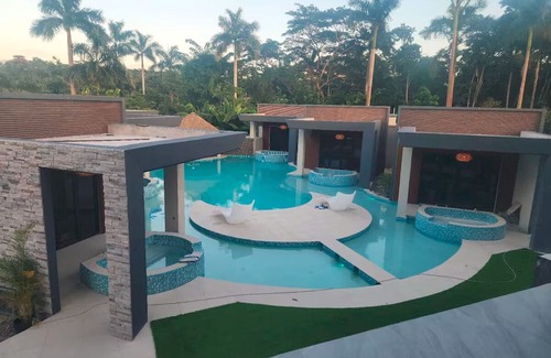 St. Ann's Bay Villa | Opulenz DraxHall