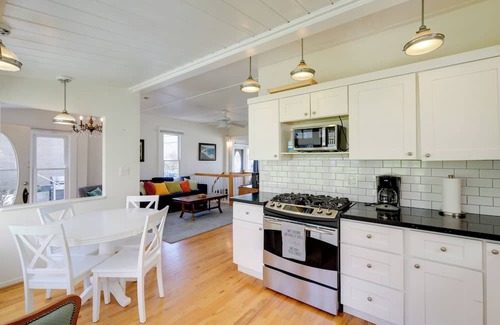 Village of La Jolla Cottage | Walk to La Jolla Cove: Dtwn Cottage w/Ocean View!