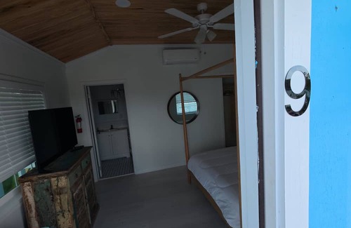 George Town Hotel | Exuma Yacht Club Resort & Marina Limited