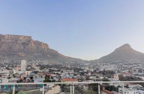 Mowbray Apartment | Chic 1-bedroom apartment in beautiful at Mandela Rhodes Place Cape Town