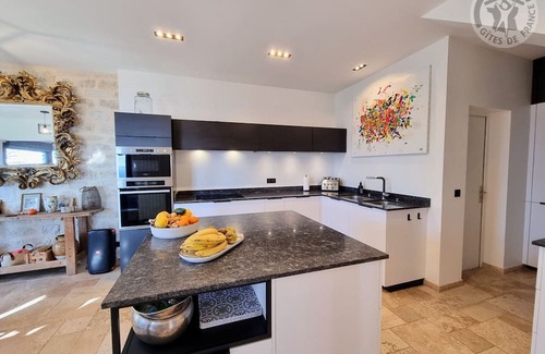 La Roche-Guyon Cottage | Gite La Roche-Guyon, 4 bedrooms, 8 persons