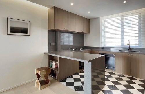 Huangpu Apartment | Stylish 3-Bedroom Apt Near Shanghai’s Iconic Attractions