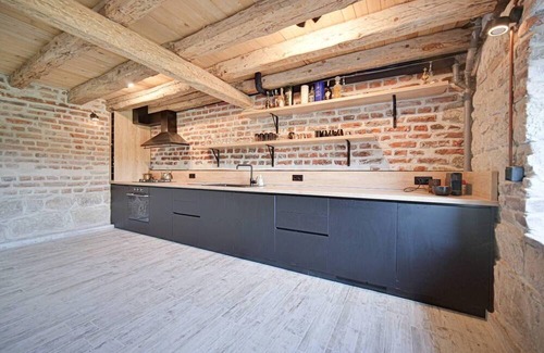 Sofia Villa | The Old School Plana