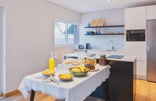 Esmoriz House | BeSunny Slowness n' Outdoors - Raposa - Double Room with Private Garden