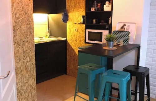 Ohrid Apartment | Super central ⭐ 1 min to lake & old city ⭐ private parking