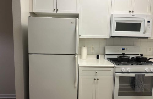 North Bethesda Apartment | 2-bedroom Home in Lovely Bethesda Neighborhood