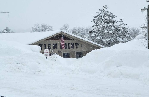 Gordon Cabin | Snowmobile paradise! 2.5 hrs-Twin Cities Charming 2bedroom cabin, Gordon Minong