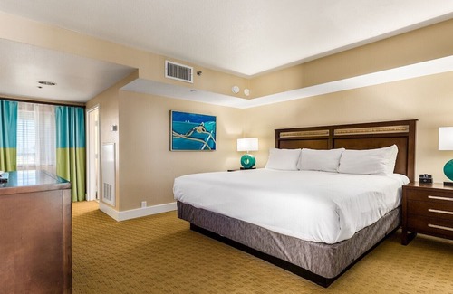 Marathon Resort | 2 Bedroom at Bluegreen Vacations The Hammocks at Marathon