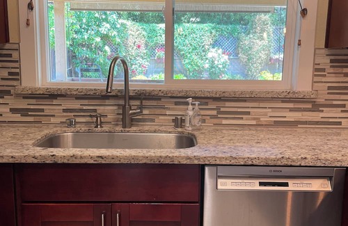 Berryessa House | Comfort Meets Convenience – 3-Bedroom Gem in Sunny San Jose with WiFi & AC