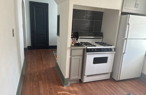 Fayetteville Apartment | Why Drive When you can Walk? Off Dickson Top Floor Apartment
