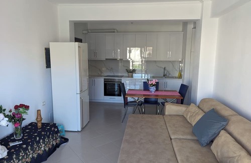 Qender Apartment | Stella's Apartments -whole apartment with WiFi, AC close to the beach in Saranda