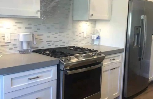 Lantern District House | 3-bedroom remodeled townhome in Dana Point - 5 minute walk to beach!