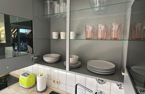 Roggendorf/Thenhoven Apartment | Modern, spacious apartment with home office and balcony