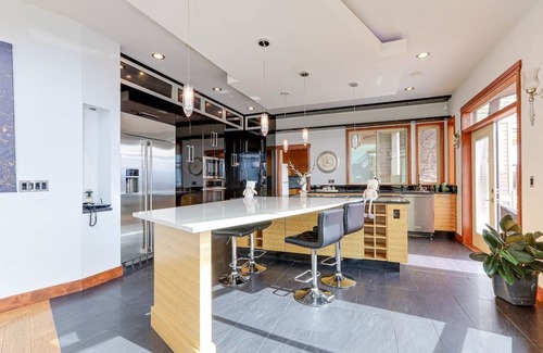 Lower Sumas Mountain House | Luxury Home with a View on Eagle Mountain