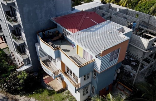 Fuvahmulah House | Spacious 6-bedroom house in marvelous Fuvahmulah with AC, WiFi