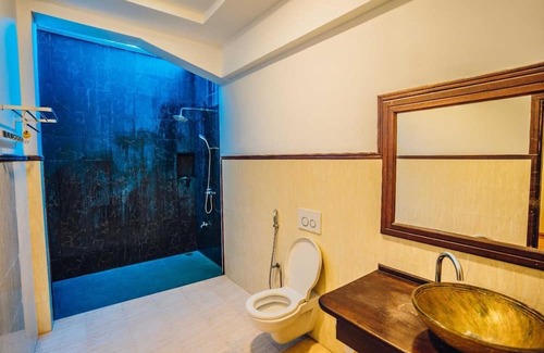Fuvahmulah House | Spacious 6-bedroom house in marvelous Fuvahmulah with AC, WiFi