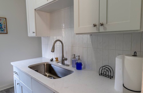 Midtown Cottage | Bluff City Luxe-Cottage, Charming 2-Bedroom Cottage, Newly Renovated