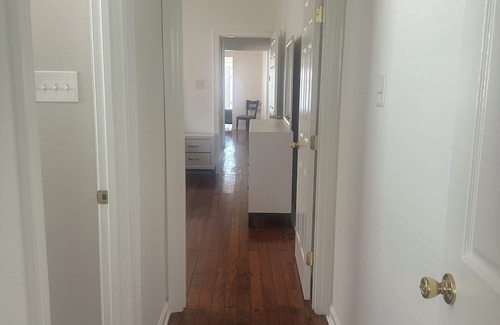 Broadmoor House | Charming 2-bedroom house in Broadmoor area of New Orleans with AC, WiFi
