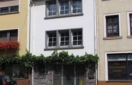 Zell Boat Rental | Kaliva Comfortable holiday residence