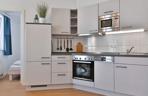 Sellin Boat Rental | Roland in Sellin Comfortable holiday residence