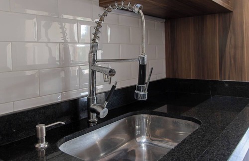 Vila da Gloria House | Casa com piscina e sinuca para 6 pessoas HX3157