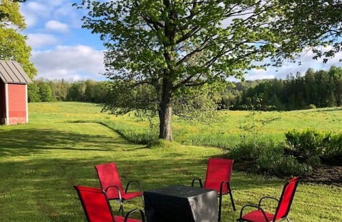 Craftsbury House | Ann’s Schoolhouse in beautiful Vermont