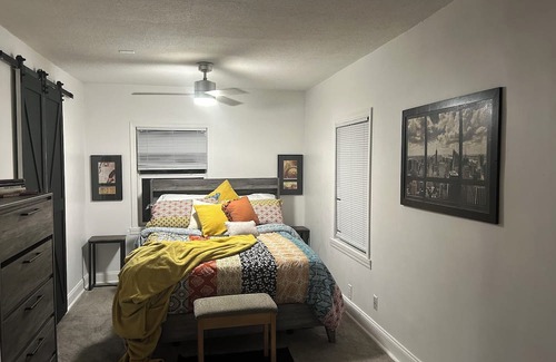 Riverview House | 3-bedroom cottage in beautiful Jacksonville Florida with WiFi, AC, and heating.